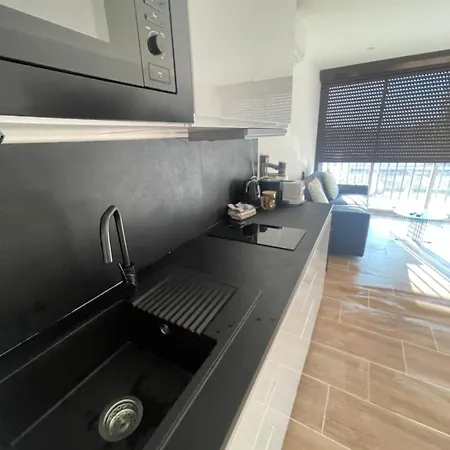 Lepetitcoquin, T2 à Héliopolis, Village Naturiste, Terrasse&parking Appartement